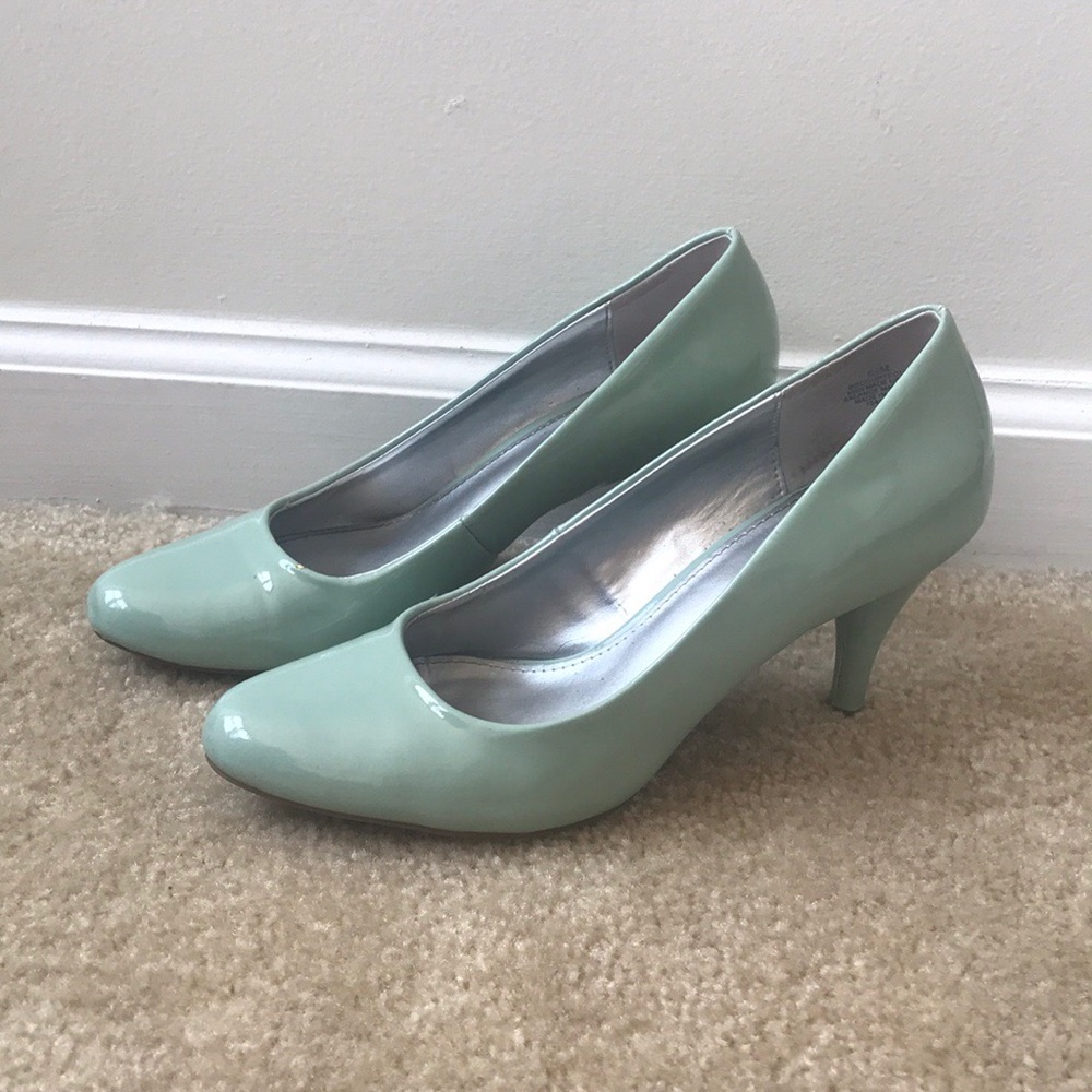 Teal patent leather pumps